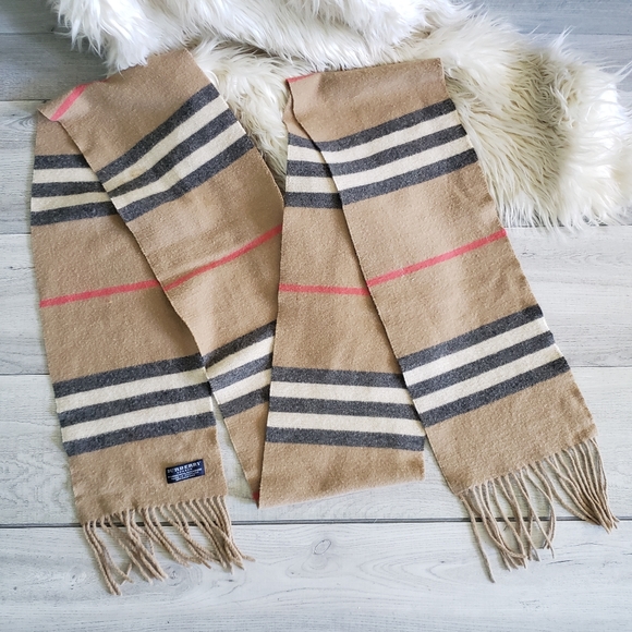 BURBERRY - Scarf - Picture 9 of 16